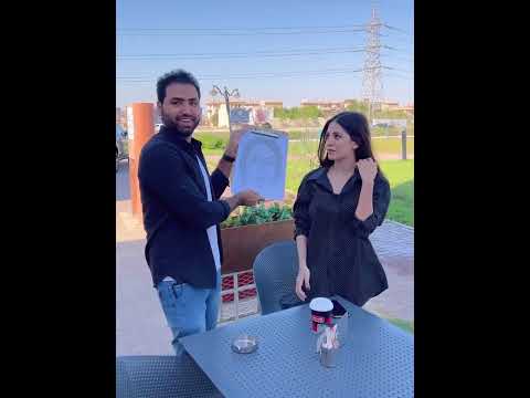 رسمتها من غير ما تاخد بالها وبدلتها ب رسمه تانية