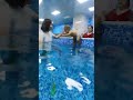 V&iacute;deo de beb&ecirc; nadando 😀😍 #cutebaby #viral #kids #shorts
