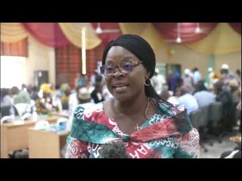 Vídeo: A universidade obafemi awolowo é uma universidade estadual?