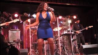 💛 Stephanie Mills Put Your Body In It (Live)