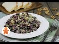 Постный салат из красной фасоли с орехами