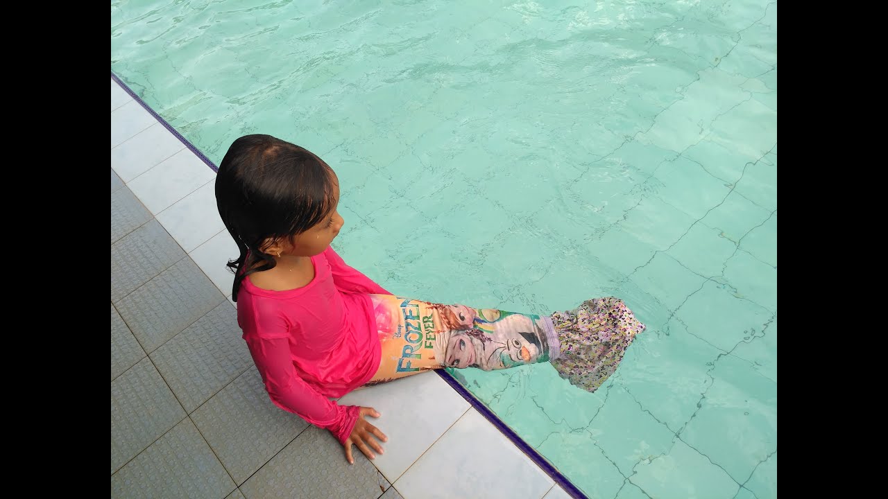Syeefa Memakai Ekor Putri Duyung Mermaid YouTube