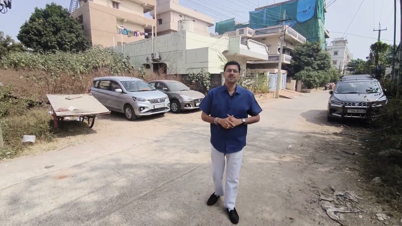 👉 రోడ్డు కి దగ్గరలో 303 గజాలు, మెట్రో కి 1 కి దూరం లో సౌత్ ఫేస్ కేవలం 76 వేలు గజం#realestate 