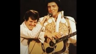 Elvis e Charlie Hodge &quot;I will be home again&quot; (com legendas)