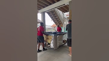 How To Easily Move An 800 Pound Hot Tub! #shorts #deadlift
