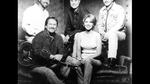 Thumbnail of Alison Krauss & Union Station   Looking In The Eyes Of Love (with Lyrics)