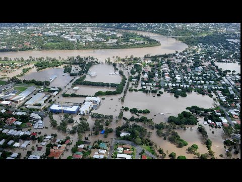 წყალთან თამაში