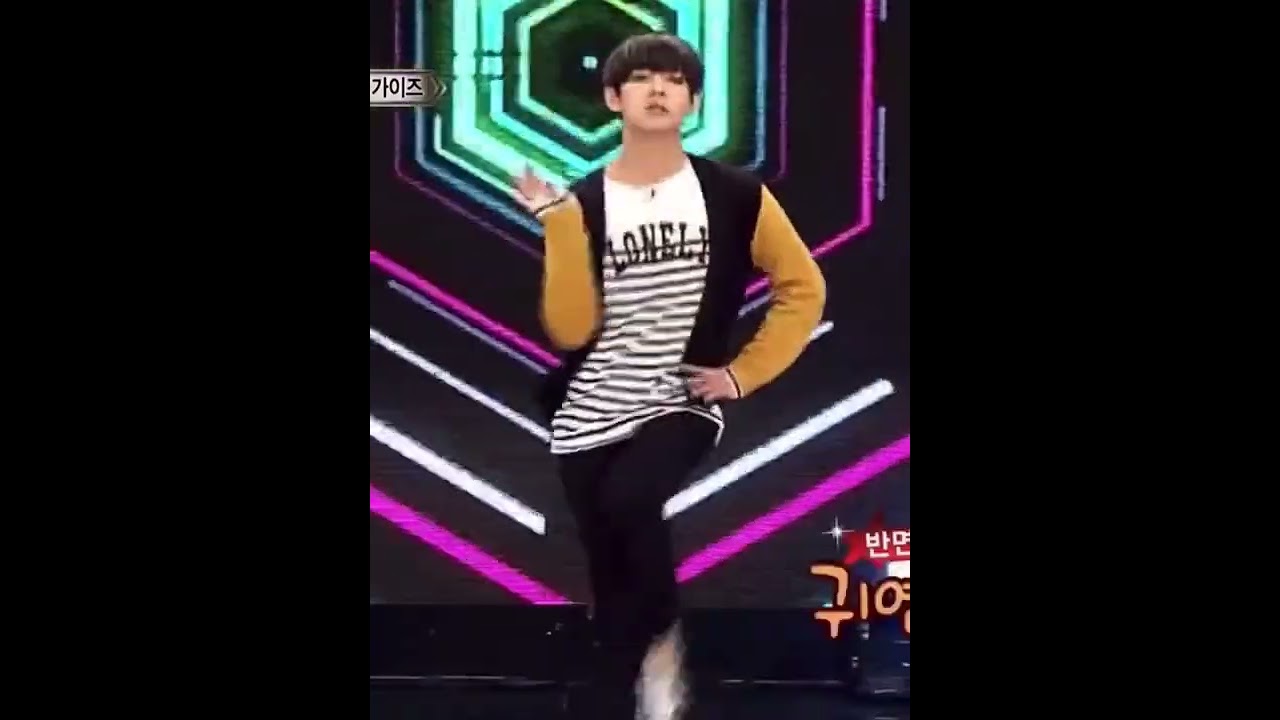 X:no se junten con tae se cree modelo el taehyung 