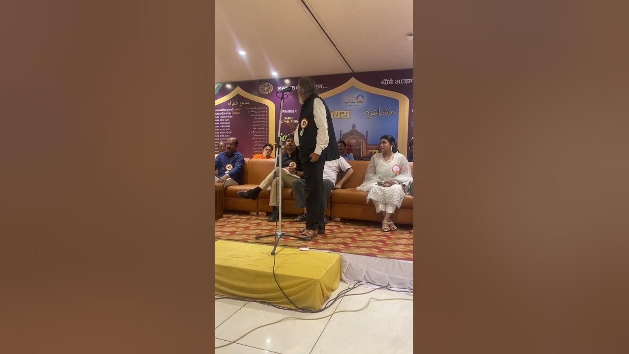 Famous Urdu poet and anchor wasif Farooqui YouTube