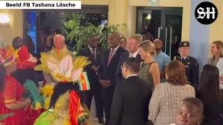 Download Lagu Aankomst en ontvangst van koning Willem-Alexander en koningin Máxima MP3