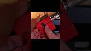 #Boss #RC1 #battery  Access (The Thumb Screw)  Looper Tutorial for Newbies #RC1#Boss #Pedal