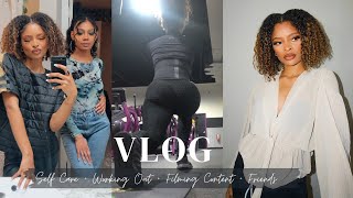 JANUARY VLOG - SELF CARE + WORKING OUT + FILMING CONTENT + FRIENDS