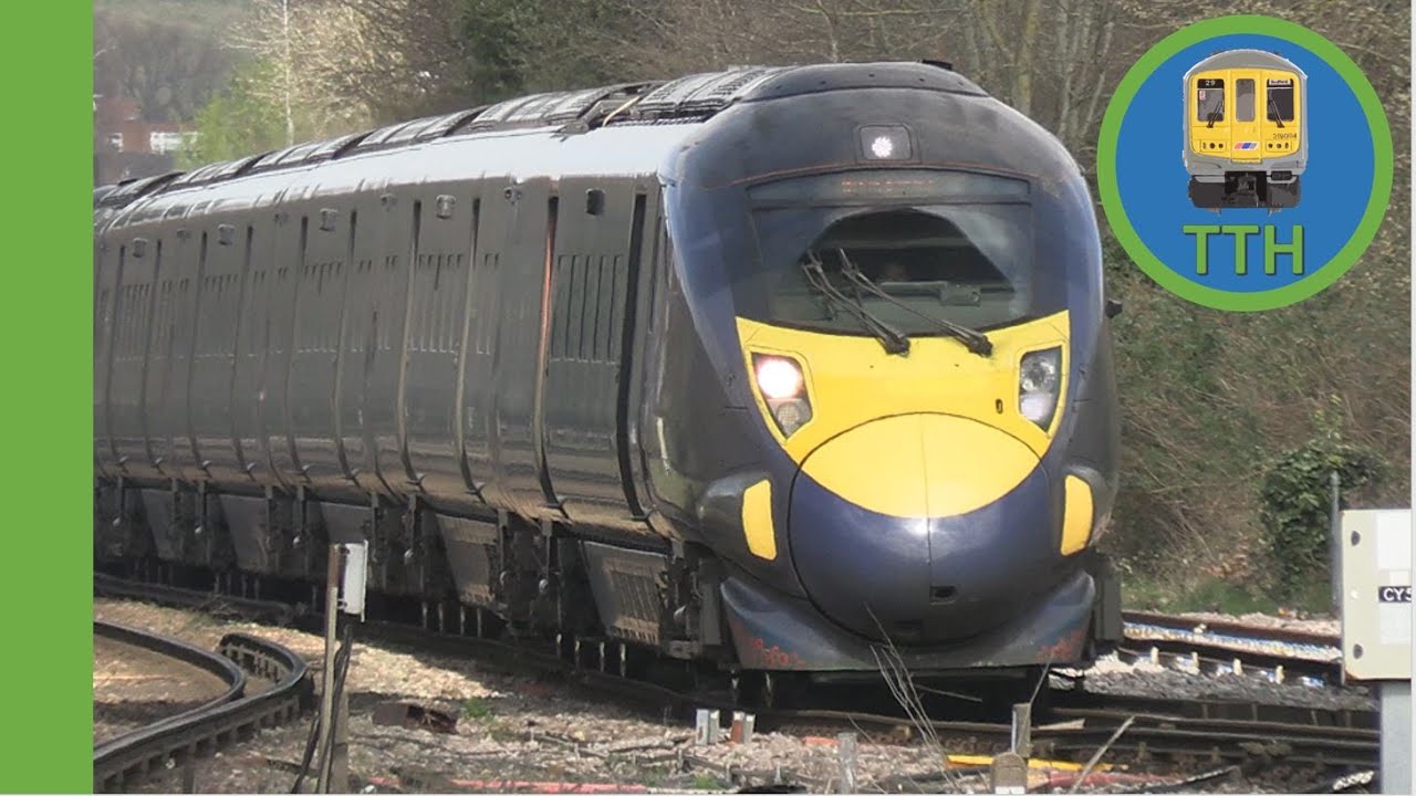 Trains at Canterbury West