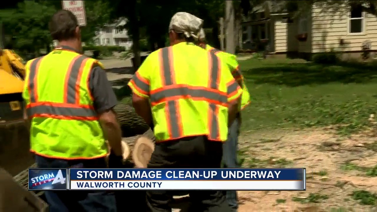 Severe storms cause damage in Walworth County - YouTube