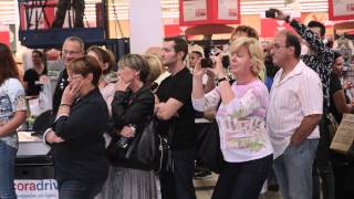 CORA Vichy Flashmob