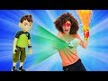 Веселые видео для мальчиков. Новые часы Омнитрикс Ben10! Игровые наборы Бен 10.