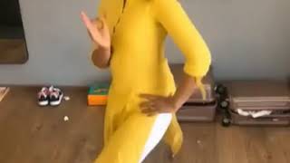Holi holi gidhe vich nach patlo ni tera lak na maroda kha jaave || Yeah Baby Garry Sandhu ||
