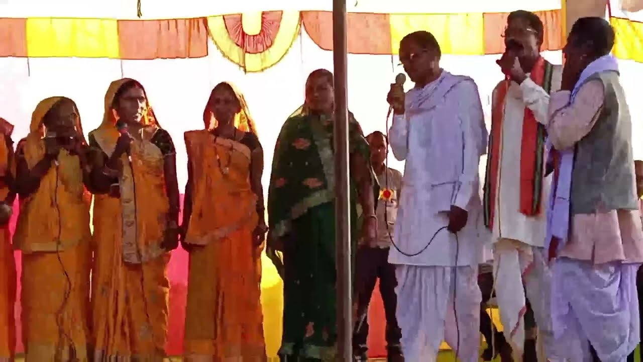 हेमवन्त दास व महेश्वरी बाई साथियों का पोतका में दादेर गीत