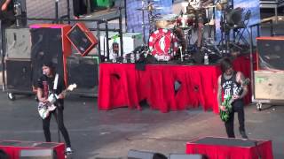 Pierce The Veil - Caraphernelia Live @ Epicenter 2013 with Jeremy Mckinnon