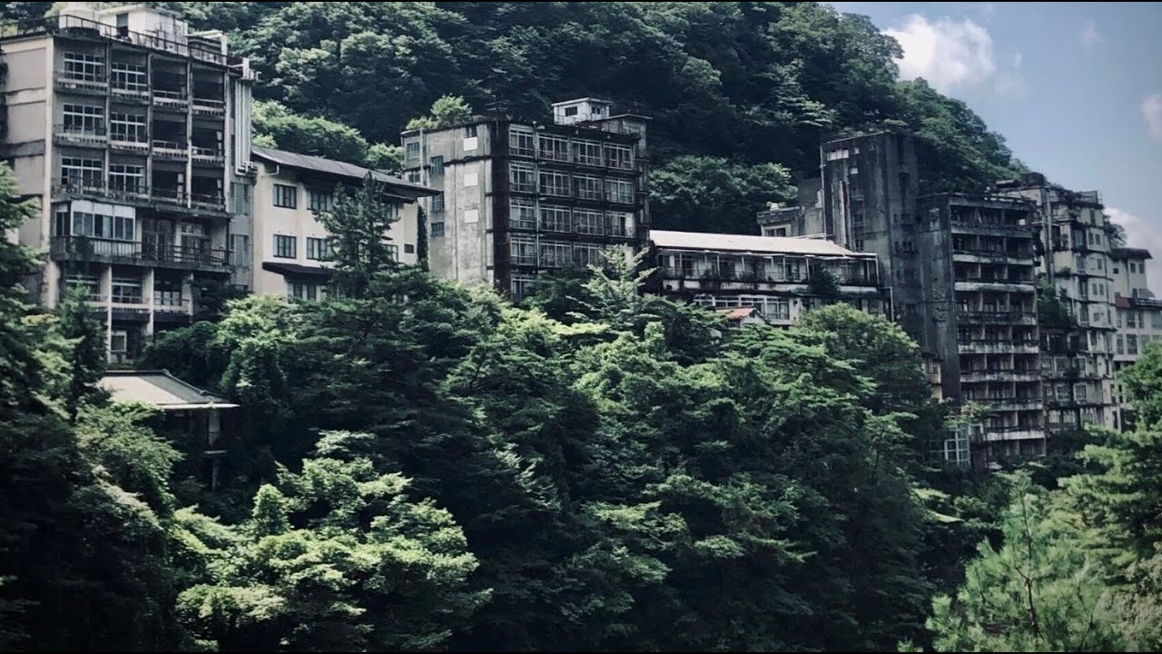 【4K】バブル遺産の廃墟化した温泉街「鬼怒川温泉」周辺を散歩　鬼怒川公園駅～滝見橋～温泉跡地～伊東園ホテルニューさくら