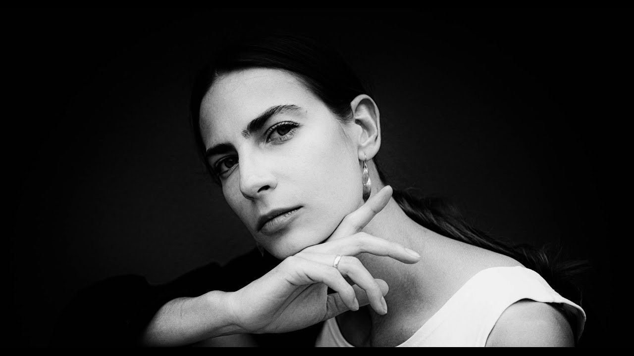 СТО ЛЕТ ОДИНОЧЕСТВА. Егор Летов. Читает Ирина Ковалевская - YouTube