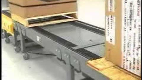 Drag Chain Zero Pressure Accumulation Conveyor - Hytrol Model DCEZ60, Hytrol Conveyor Company