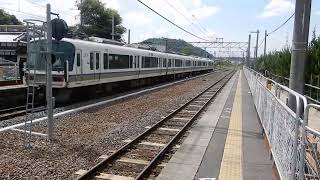 JR草津線　石部駅2番ホームから221系普通が発車