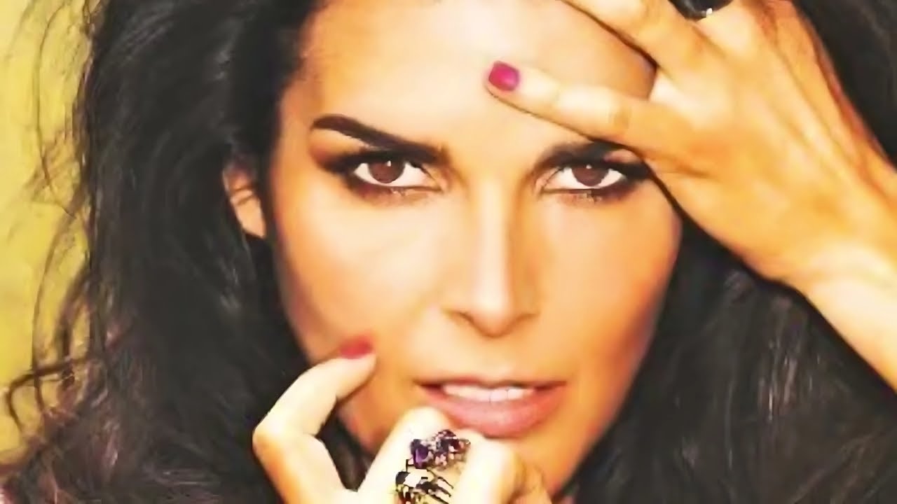 Angie In G-String Photos Leave Little To Imagination..Take a look!