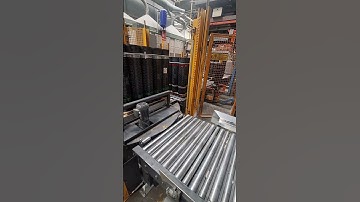 One cycle of pallets rotating table and conveyors #maintenance #mechanics  #production #automation