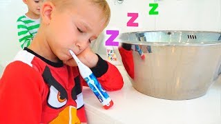 Rutinitas Pagi Vlad Dan Nikita Bersama Ibu Yang Masih Mengantuk