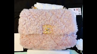 Chanel Shearling Sheepskin 19 Bag. 20A Lilac Color. Gold, Silver