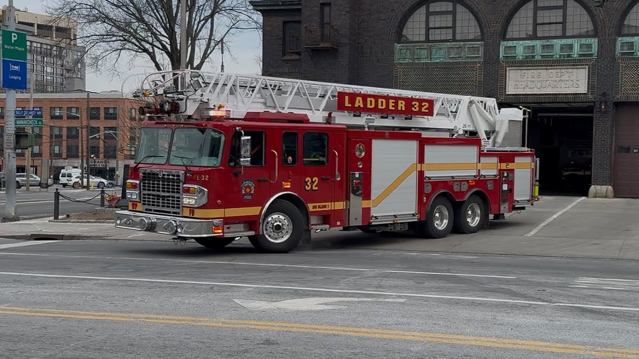 WPFD Ladder 32 responding