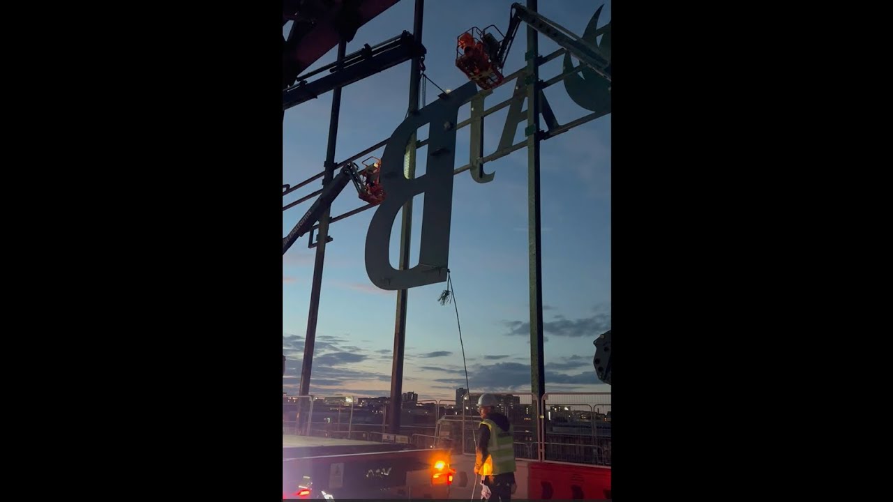 Great North Run Tyne Bridge Sign - installation by Astley