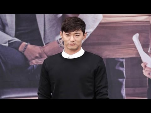 주진모 '캐리어를 끄는 여자' 포토타임 (제작발표회, Woman with a Suitcase, Choi ji-woo, 최지우, 전혜빈, 이준) [통통영상]