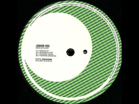 Junior Gee (2) — (5) Junior Gee – Psycho - [8bit Records – 8bit072] - 2013