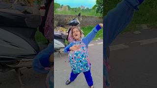 Asi Kya Cheez Hai Jo Baccho Ko Dara Raha Hai