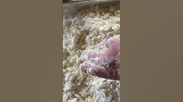 A Baking Tip from My Farmhouse Kitchen - Making Flaky Pie Crust #pie #pastry #baking #kitchentips