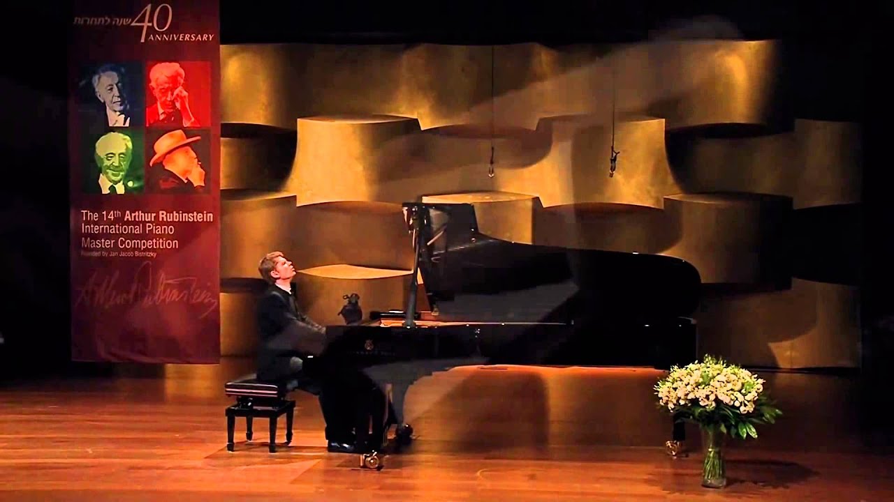 Arthur Rubinstein International Piano Master Competition on medici