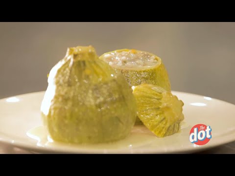 Βίντεο: Γεμιστά κολοκυθάκια με σάλτσα