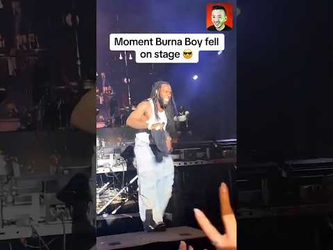 كوارث الغناء على المسرح انزلاقات وسقوط مضحك 2