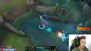 Canoskinin Yampiri Karşısında Dili Tutuluyor.