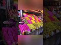 بائع مخللات يرسم لوحة فنية ببضاعته في باب سريجة بدمشق