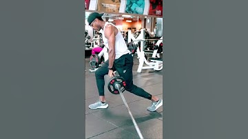 This is a single-arm split snatch #howto