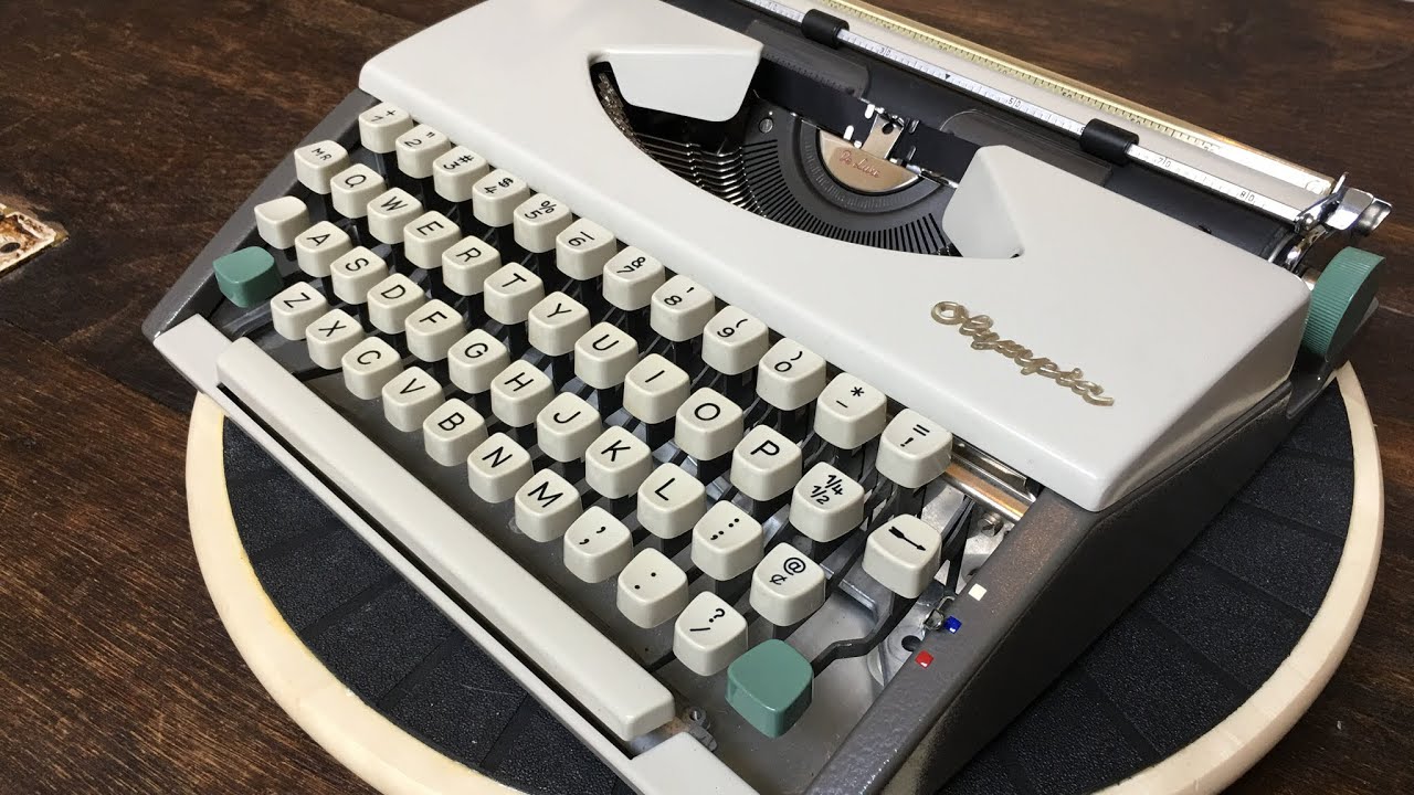 TypewriterMinutes - Typewriter Review: 1967 Olympia SF - YouTube