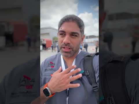 الدكتور محمد الكندري يغادر غزة وهو حزين