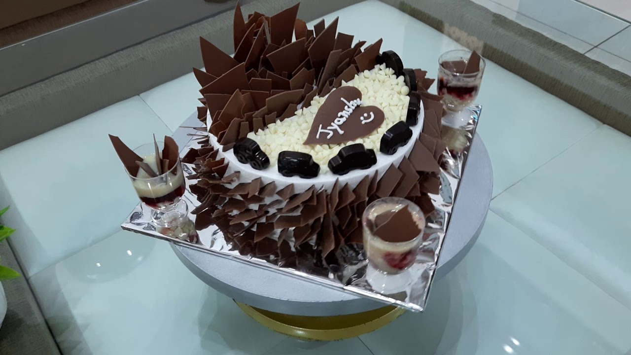100% veg black forest cake design Made by prakash mistry ... 100% veg black forest cake design Made by prakash mistry ...