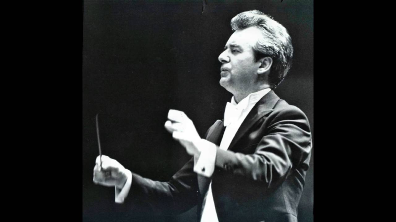 YouTube에서 Beethoven Symph. 3, Eroica complete, C. A. Bünte, Berlin Symphonic Orchestra 1959 보기