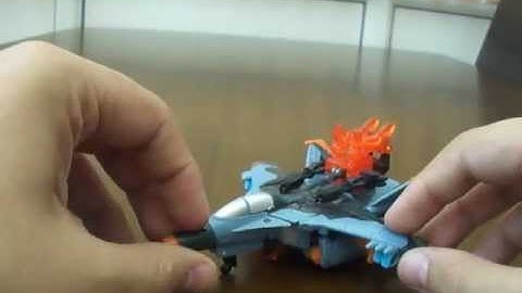 transformers powercore combiners skyhammer with airlift.