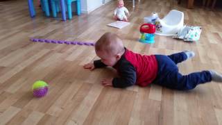 Jack army crawling 10 months