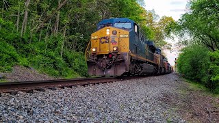 CSX Q371 follows close behind the empty coal train (4k UHD)